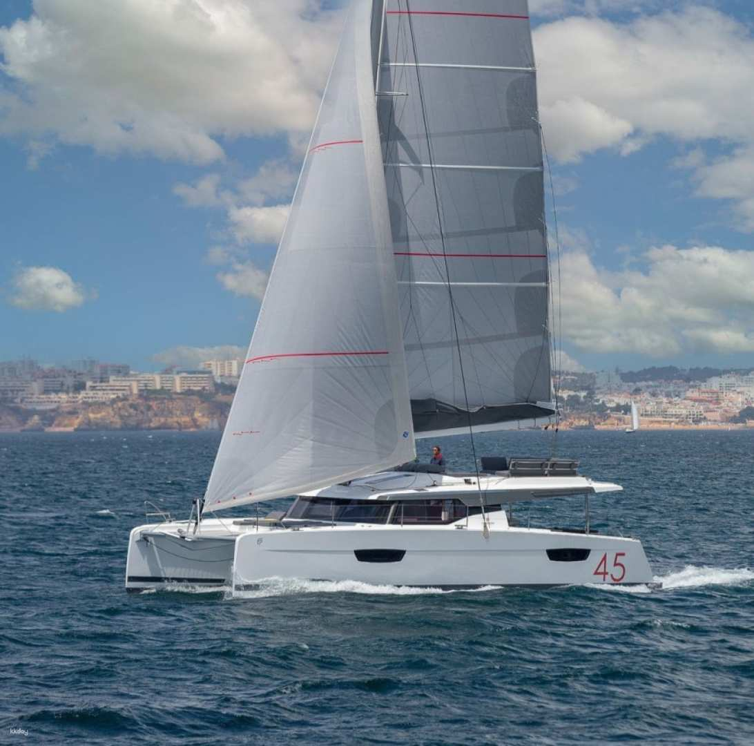 Busan Yacht Tour - Photo 1 of 8